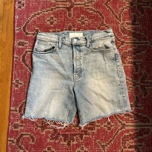 MOTHER the tripper cutoff fray short, size 30.
